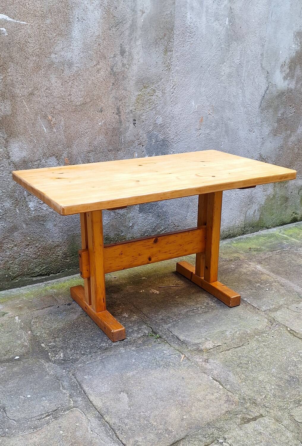 Dining table Charlotte Perriand Les Arcs