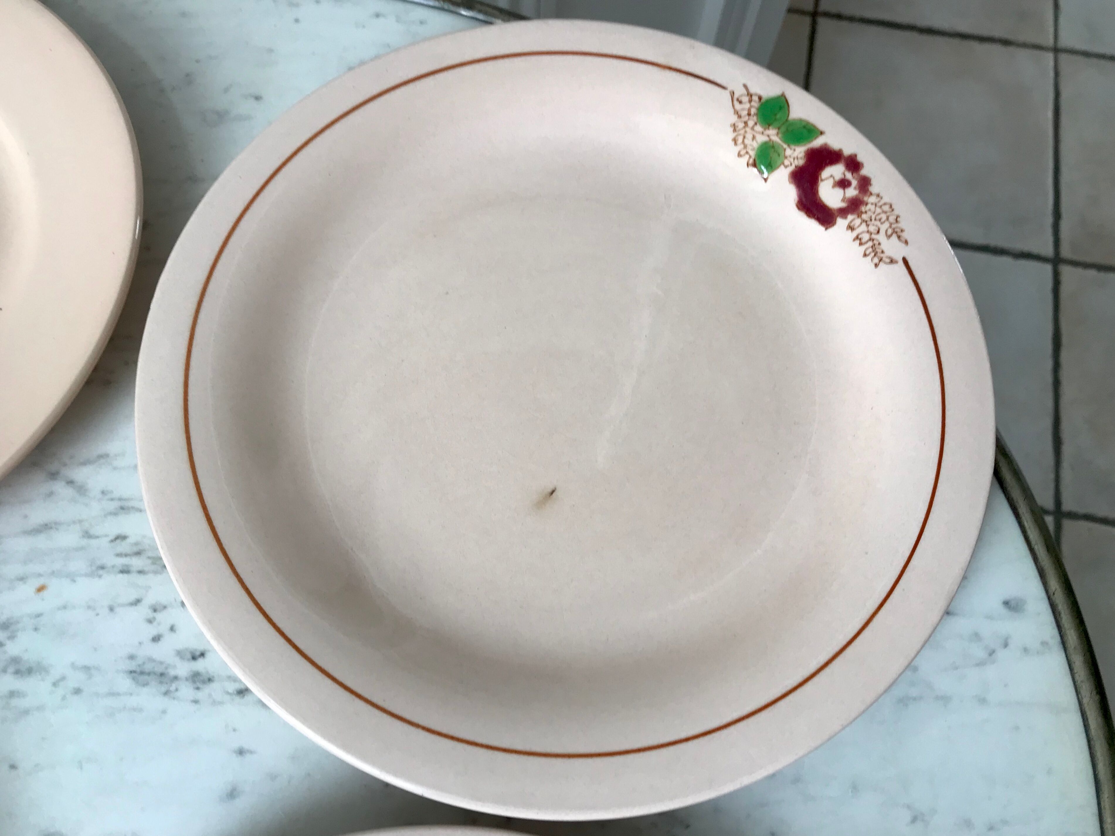 Set of 5 flat plates powder pink Digoin Sarreguemines and Longwy years 30-40