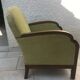Fauteuil club en velours vert