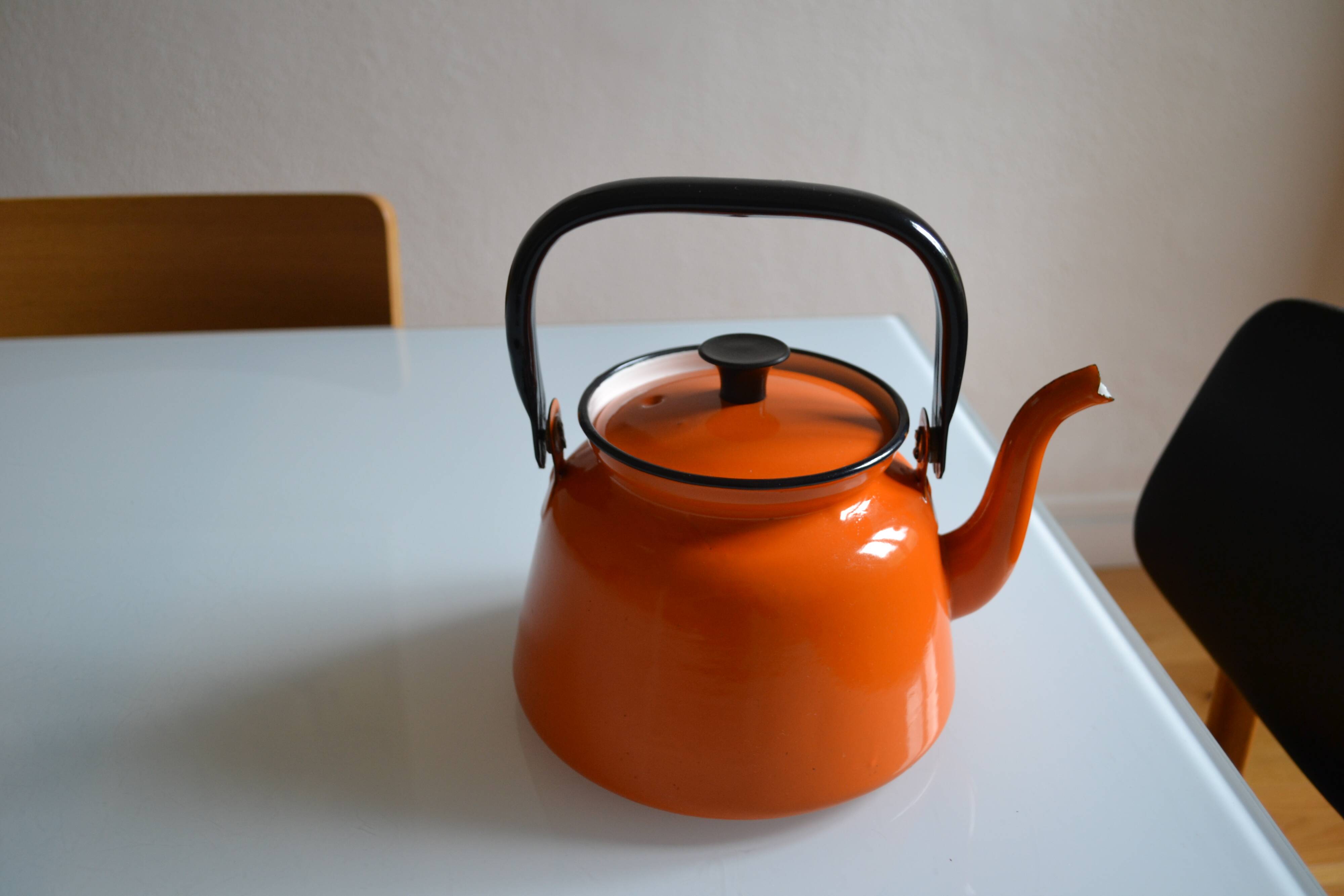 Vintage kettle orange enameled steel 1.5 liter