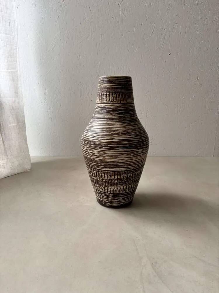 70s Spara ceramic Japandi vase, minimalist vase.