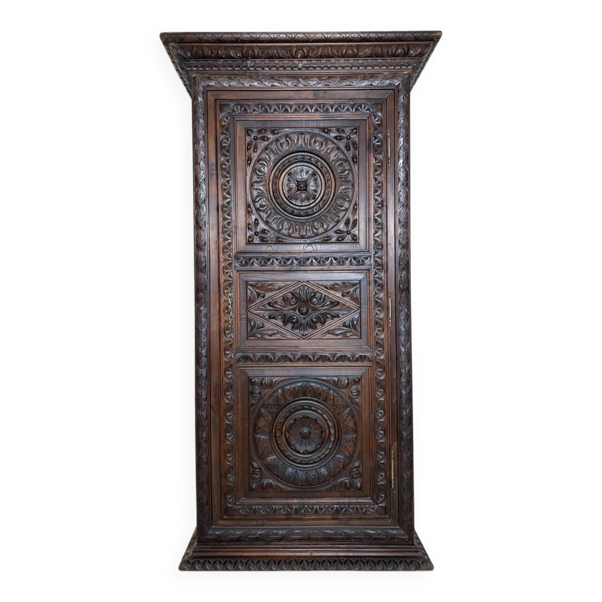 Renaissance style solid wood bonnet
