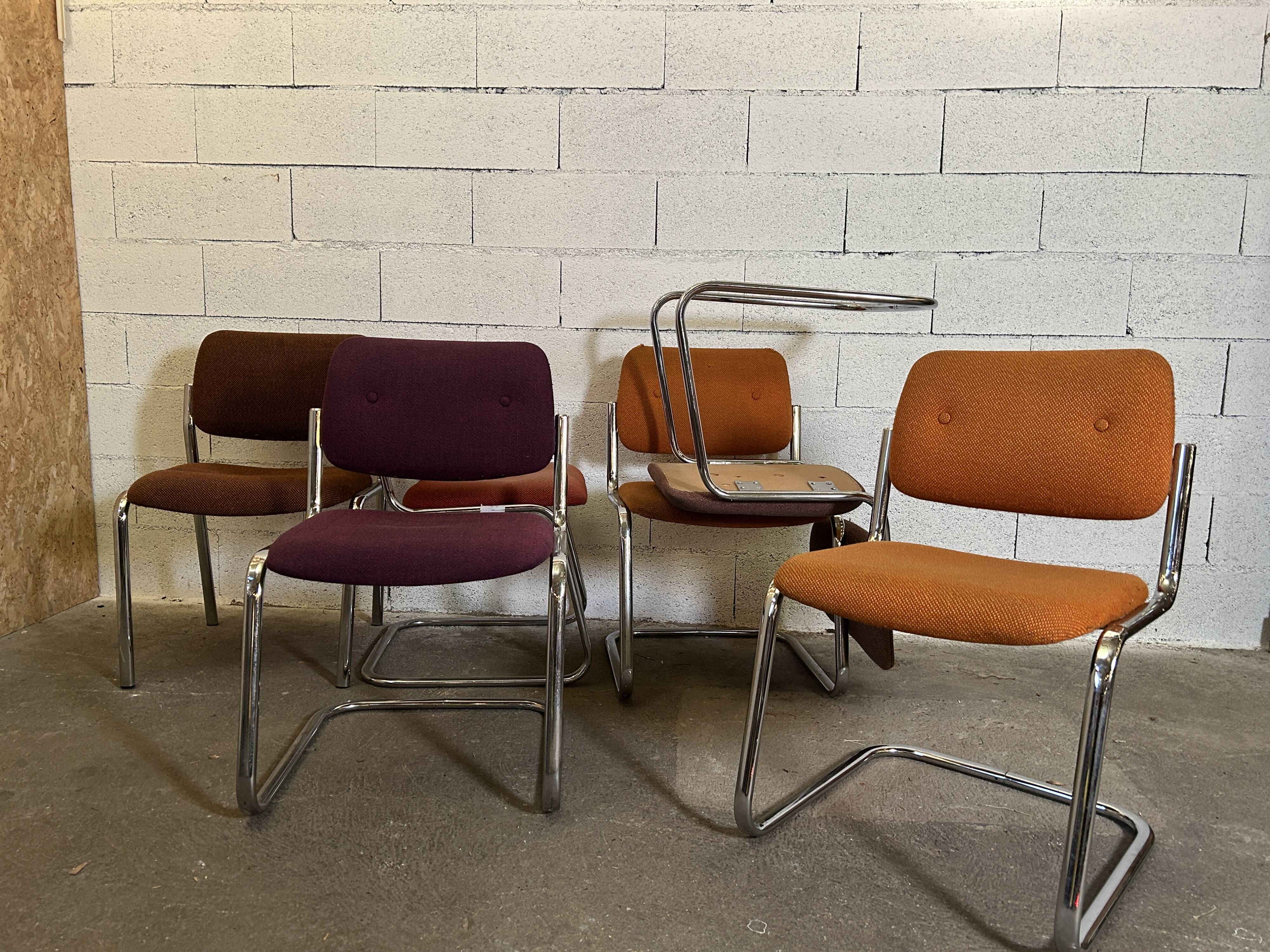 Set of 6 Steelcase style chairs