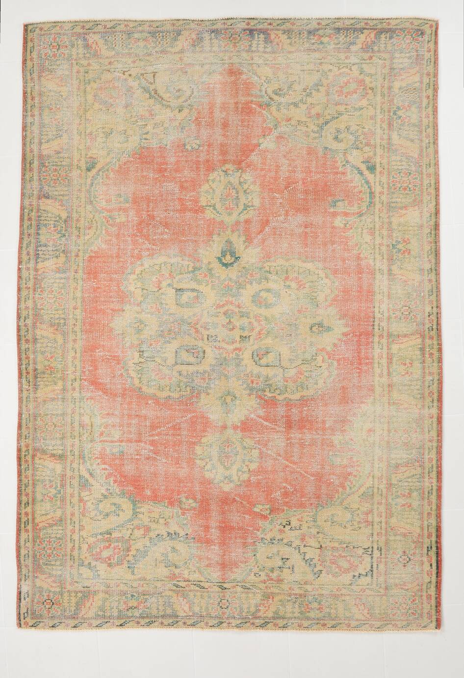 6x9 Soft Beige & Red Geometric Vintage Rug, 181x260 Cm