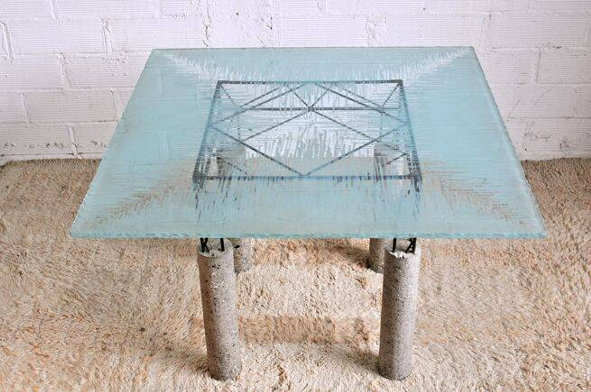 Table en béton et verre meulé, Italie 1980
