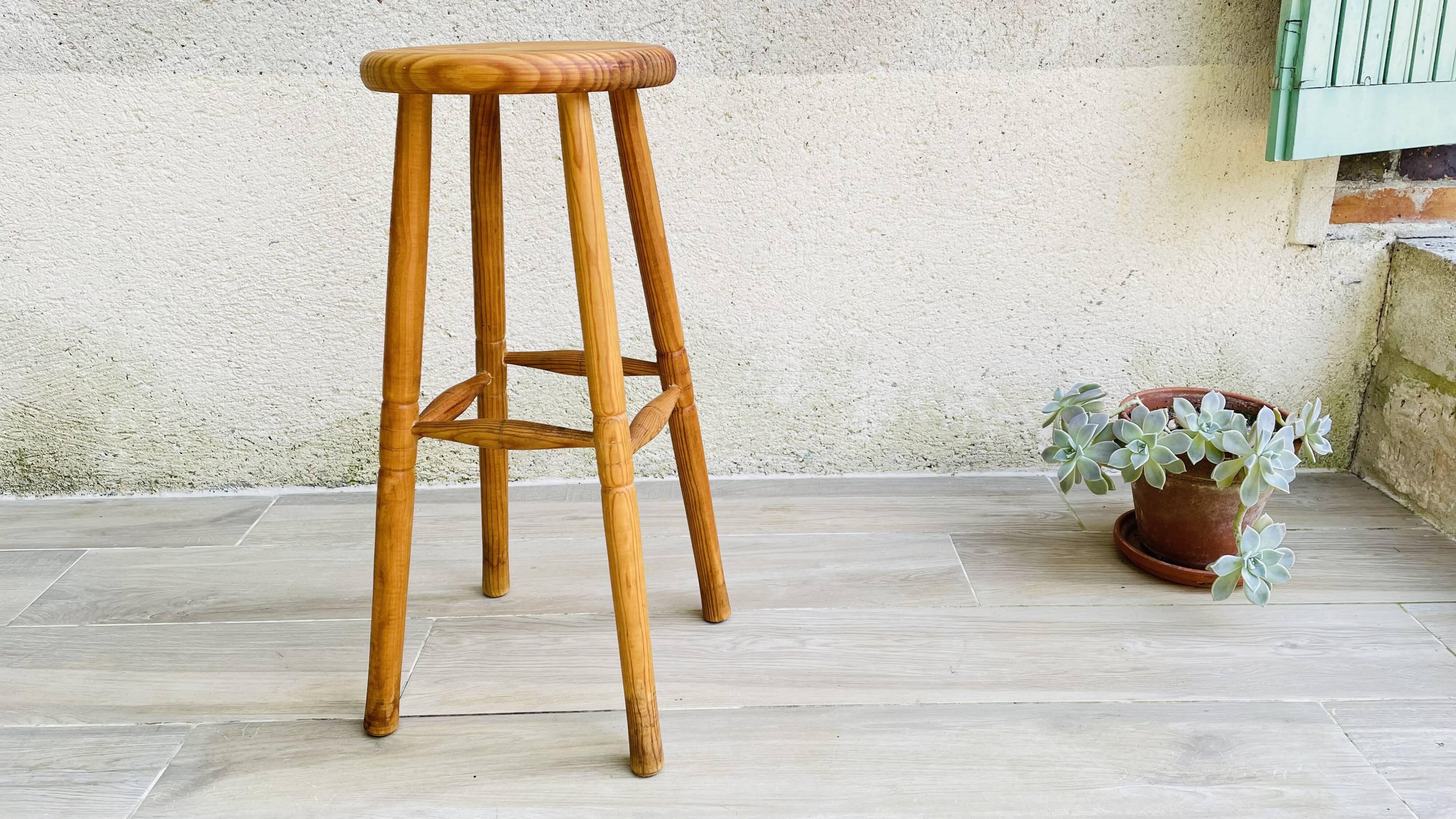Vintage turned wood high stool
