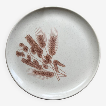 Sarreguemines plate with ear pattern