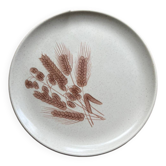 Sarreguemines plate with ear pattern