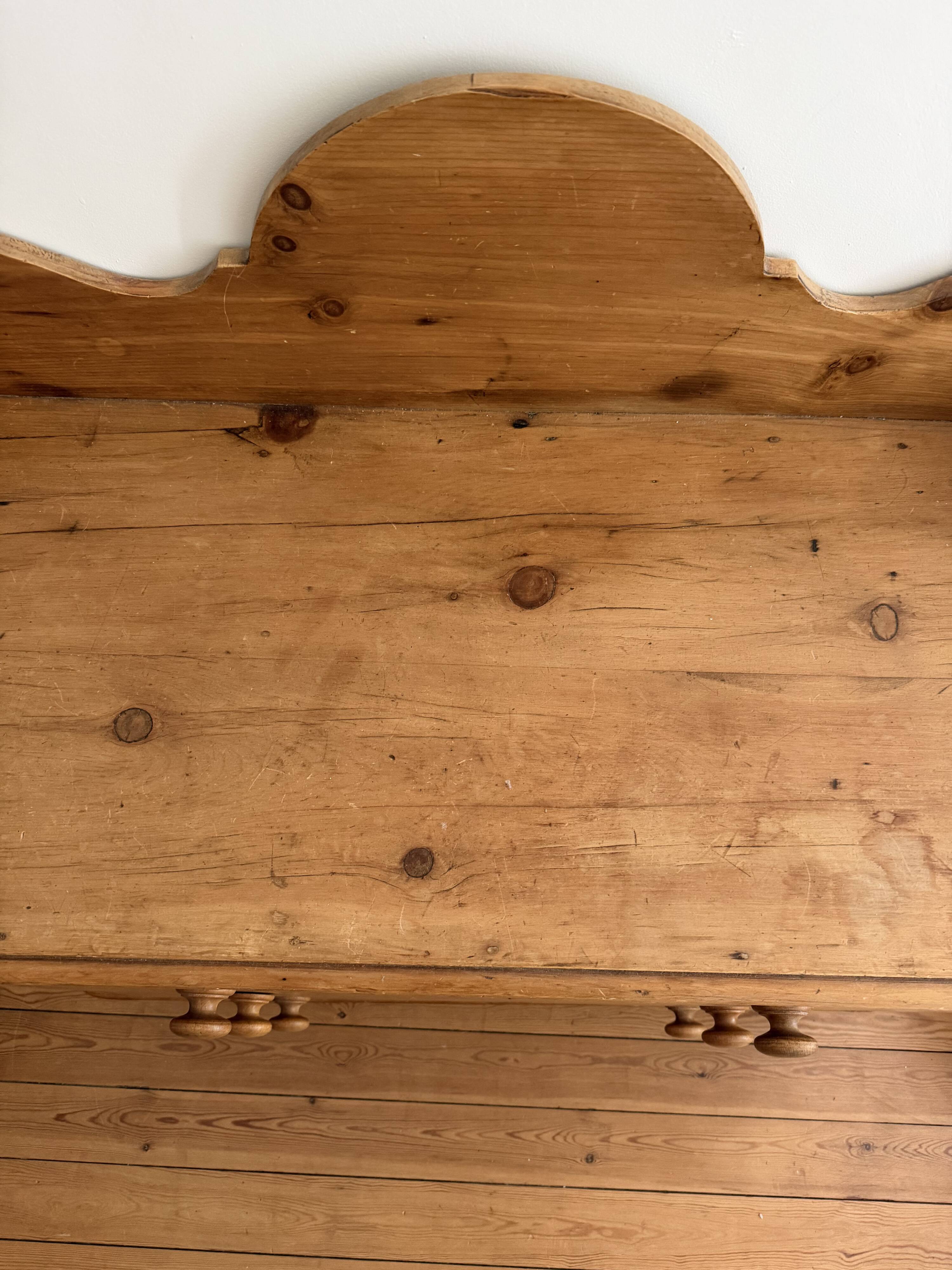 English commode