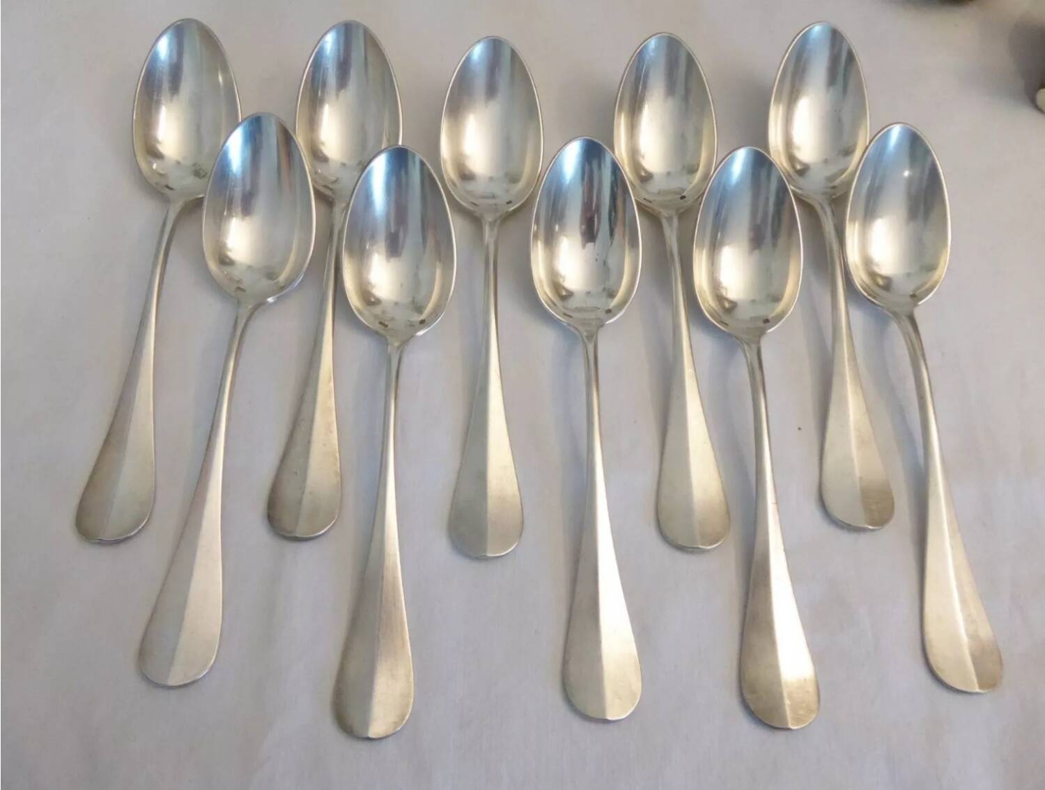 10 silver plated metal table spoons