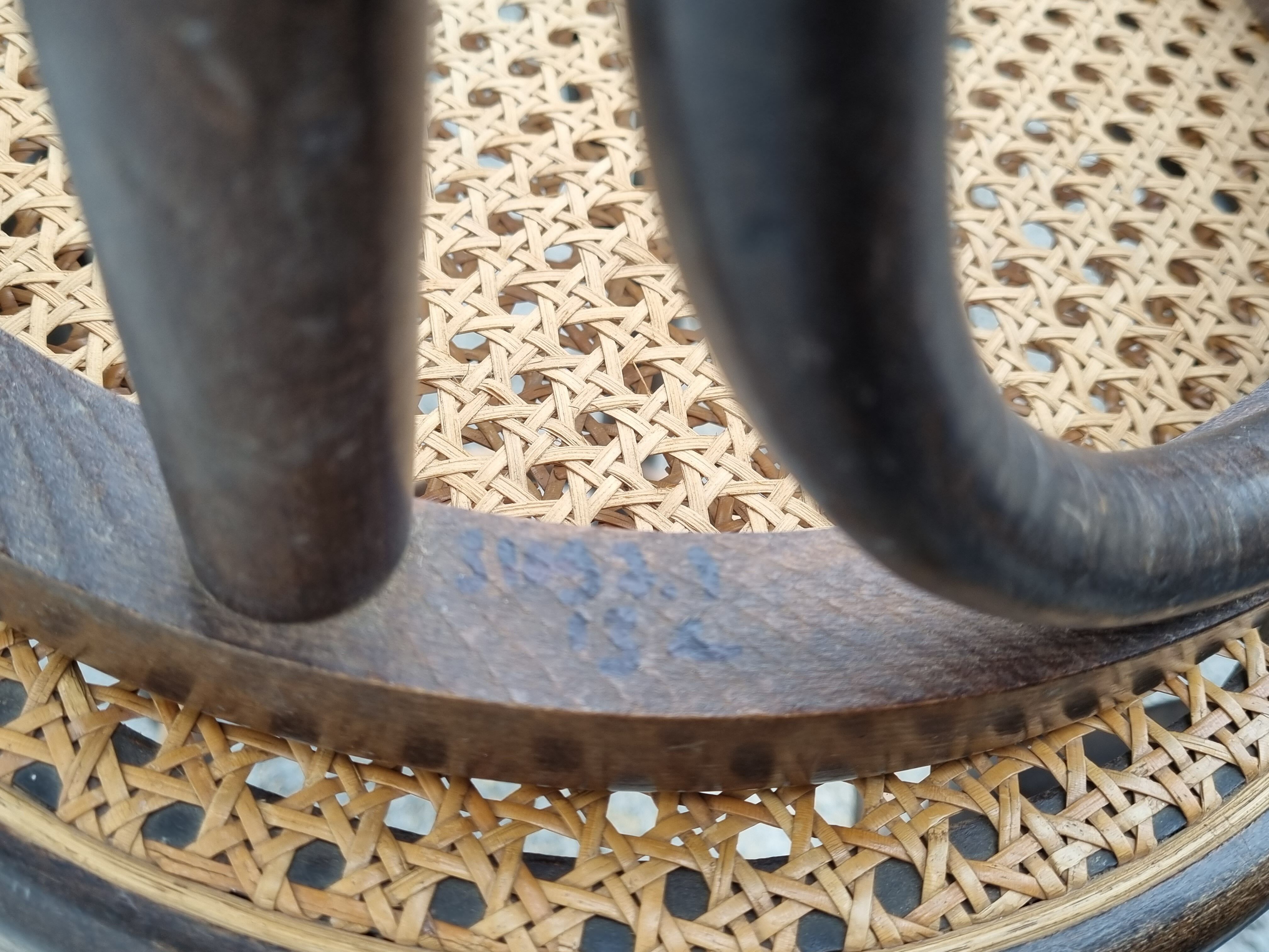 4 high stools tuna 1900