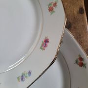 Set of 8 porcelain plates with twelve cut sides - floral decoration and