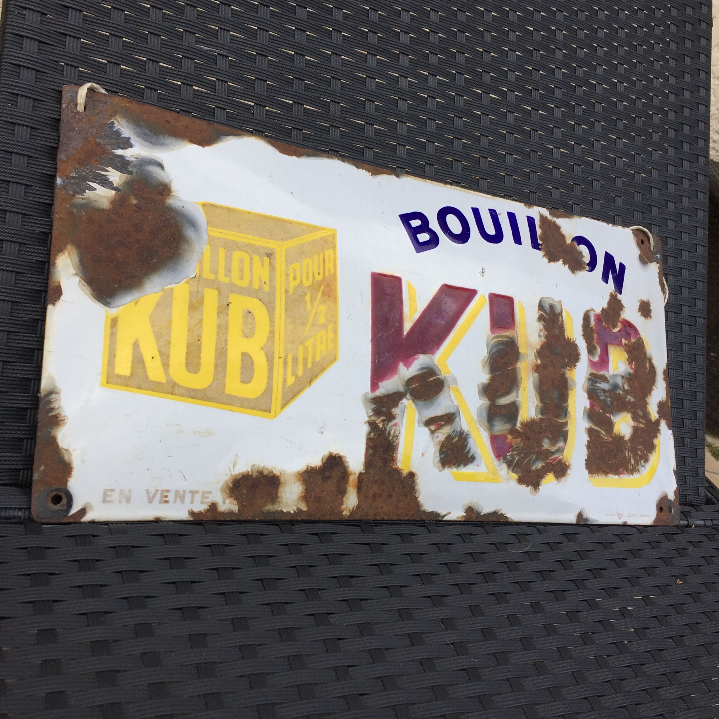 Enamelled plate broth kub signed ed. John paris