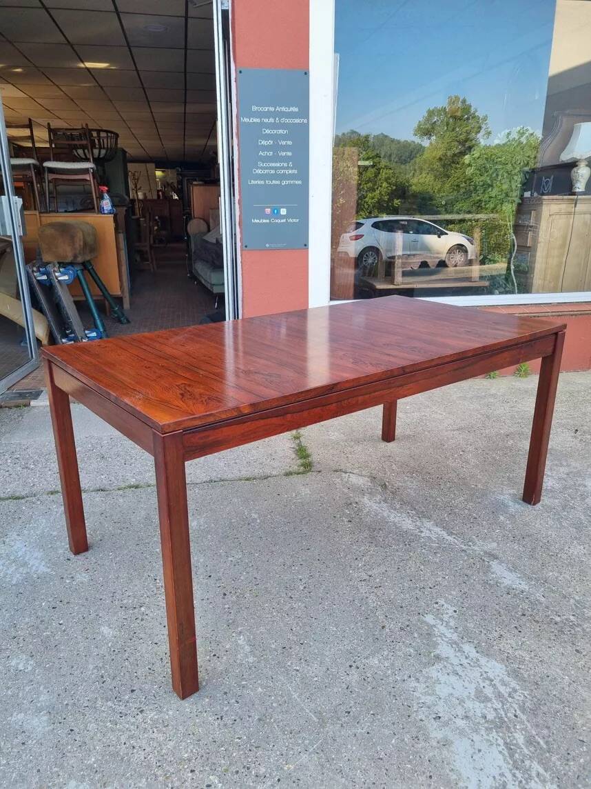 Scandinavian table in rosewood - 1960 design
