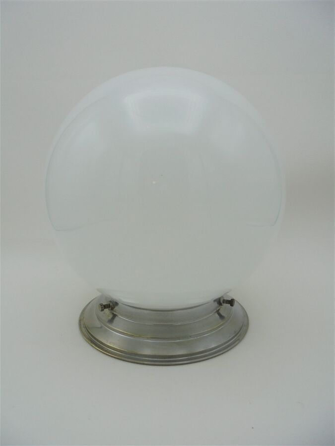 Opaline globe lamp