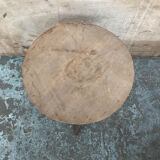 Pedestal table