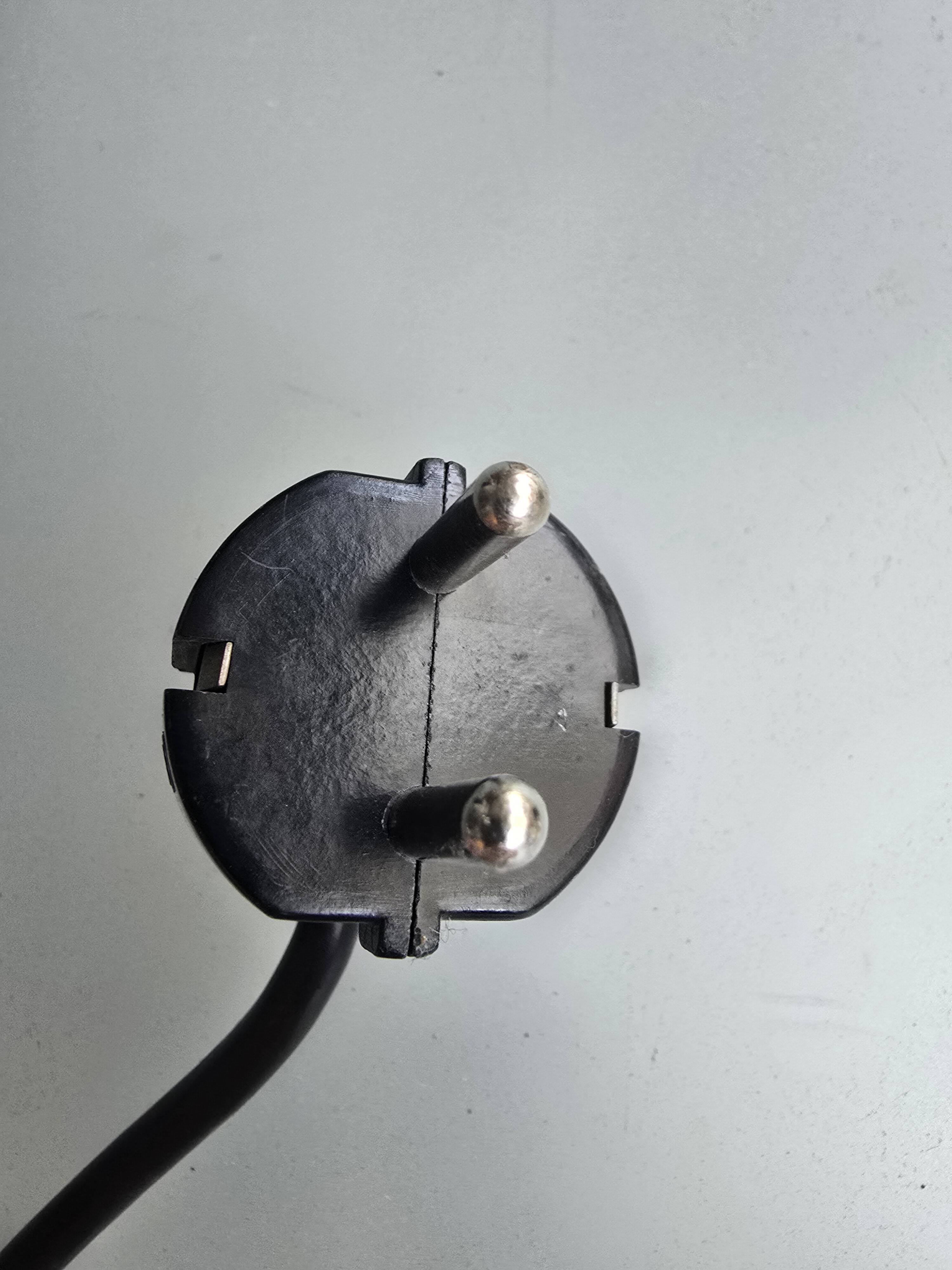 Calder Lamp, Metalarte