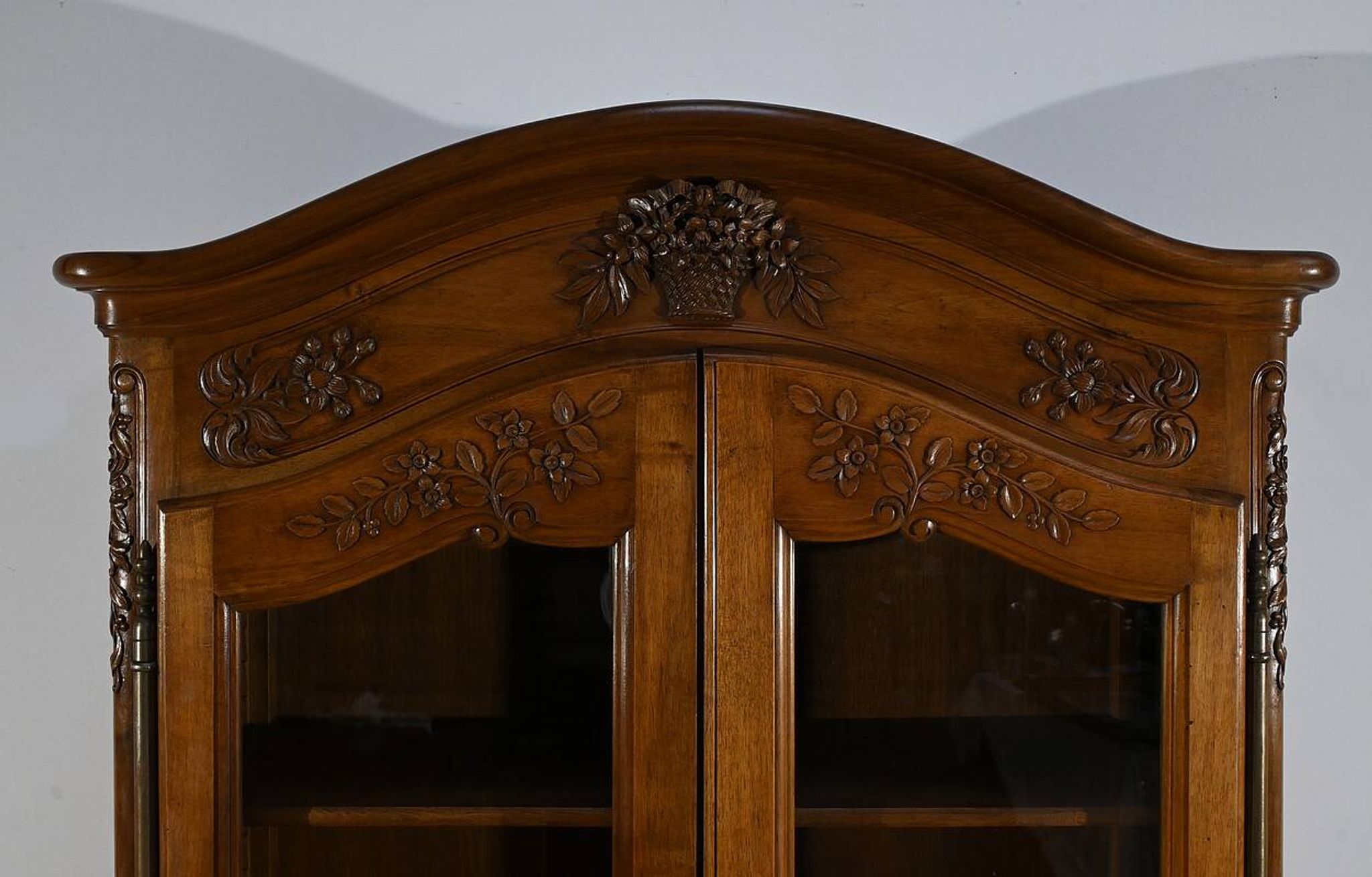 Walnut Display Cabinet, Louis XV Style – Late 19th Century
