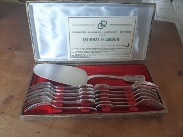 Couverts a gateaux en coffret