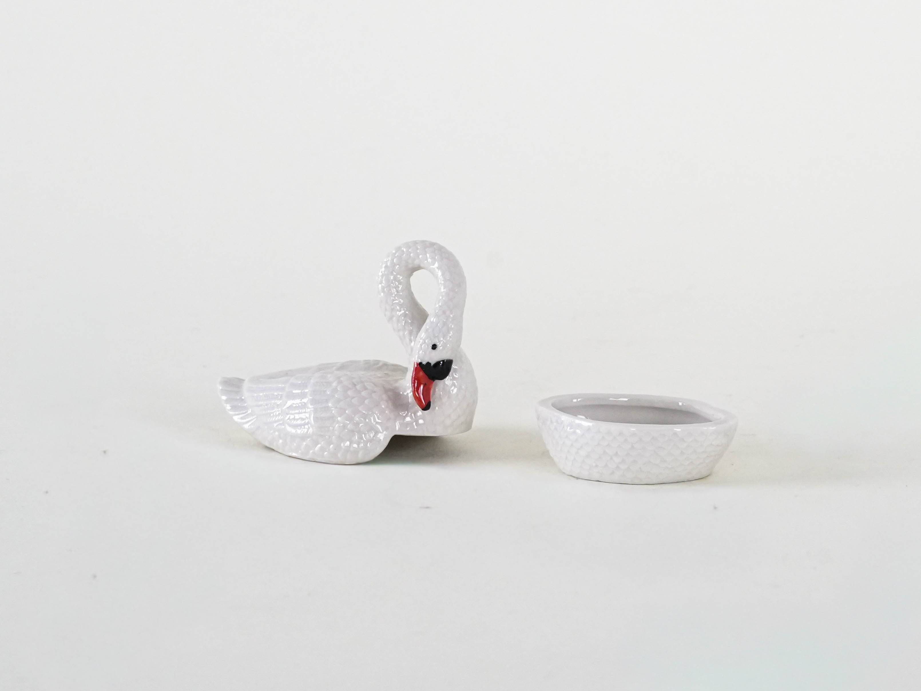 Porcelain swan box, 1960s, made in Europe