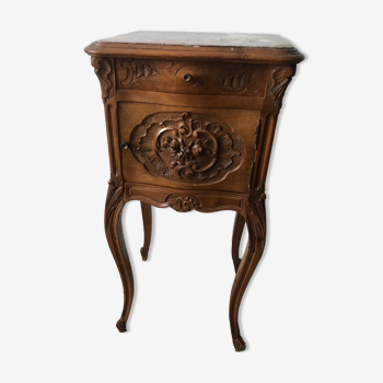 Side table antiquity