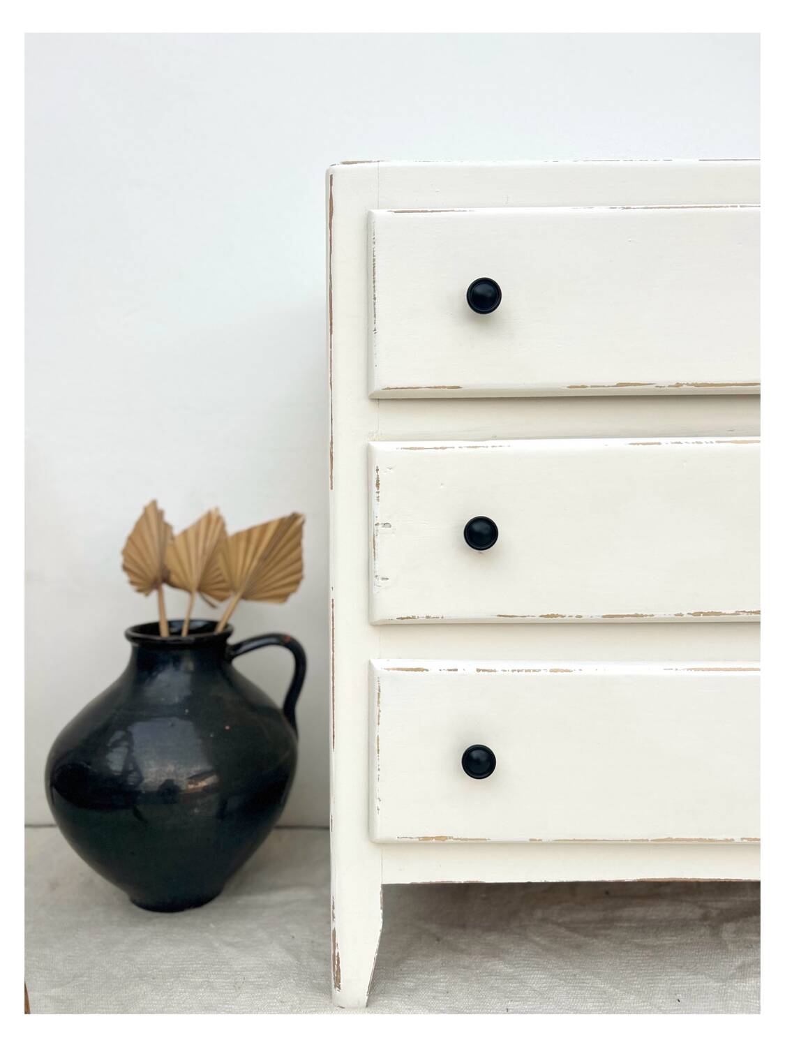 Vintage chest of drawers