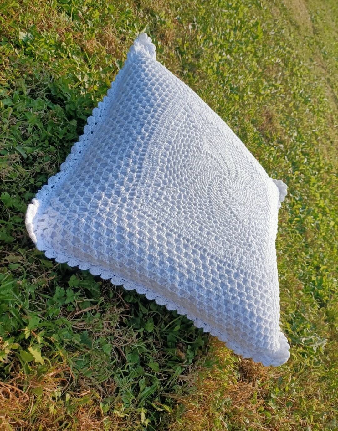 Coussin crochet rétro