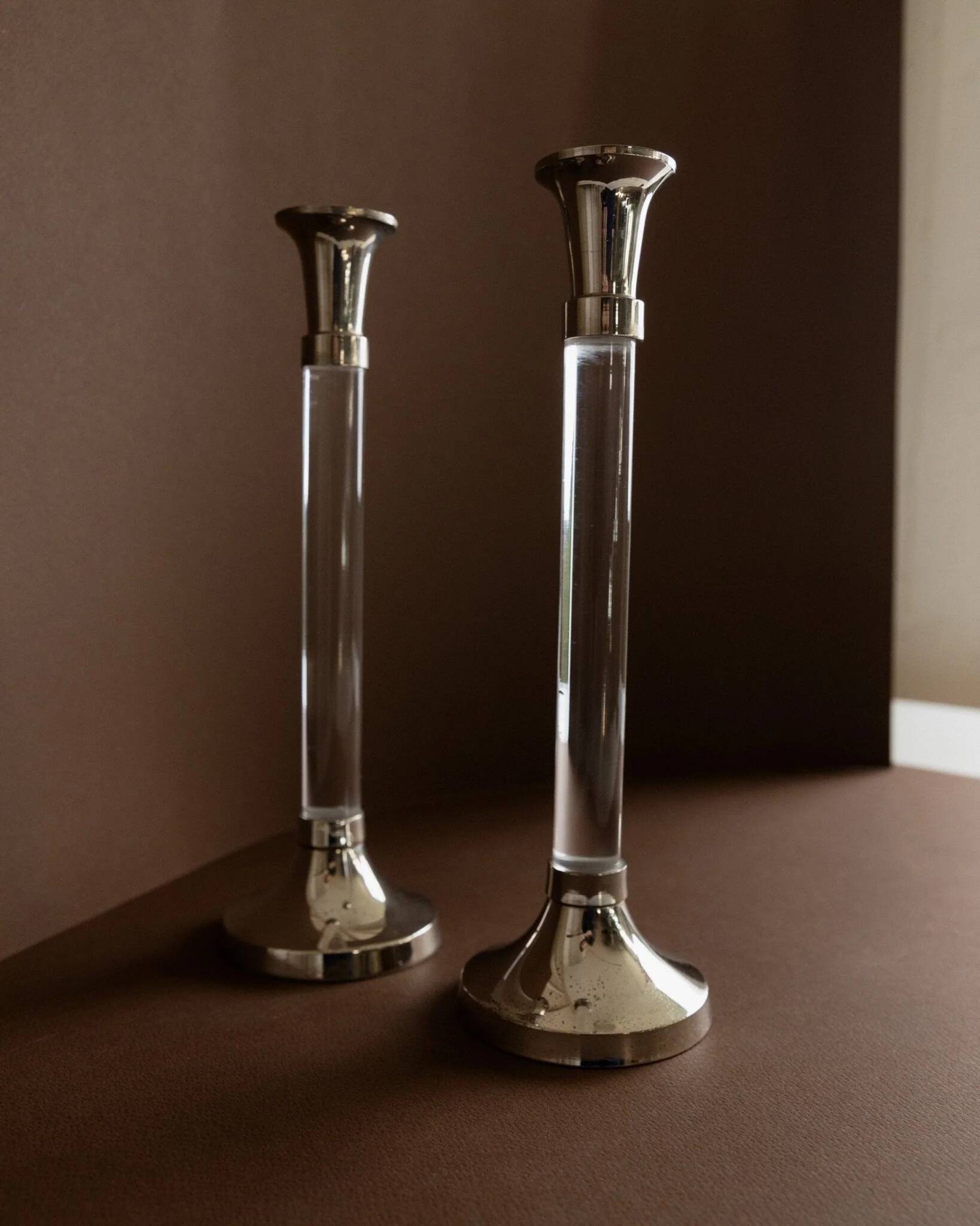 Set of 2 vintage candle holders - acrylic glass and chrome metal, classic design - Italy 1970s - Mid-Century candle holders, gift idea