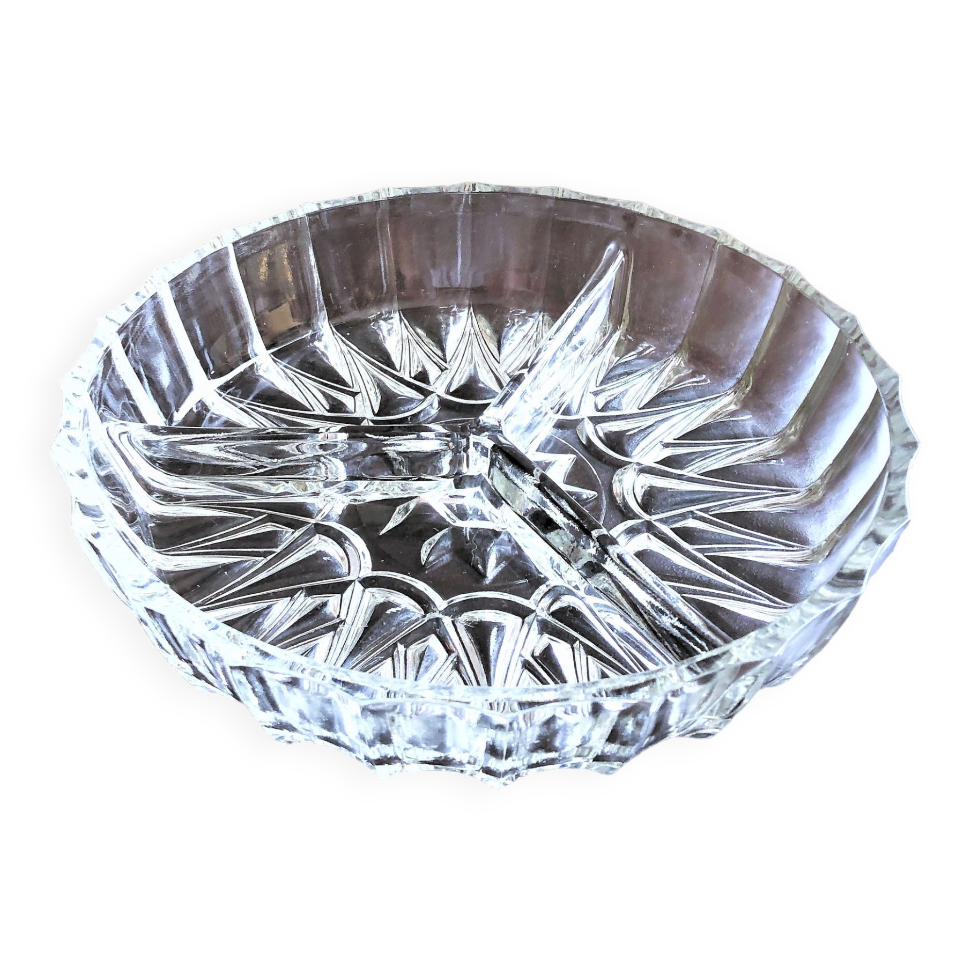 Serving dish called "beggar" with 3 compartments cut glass