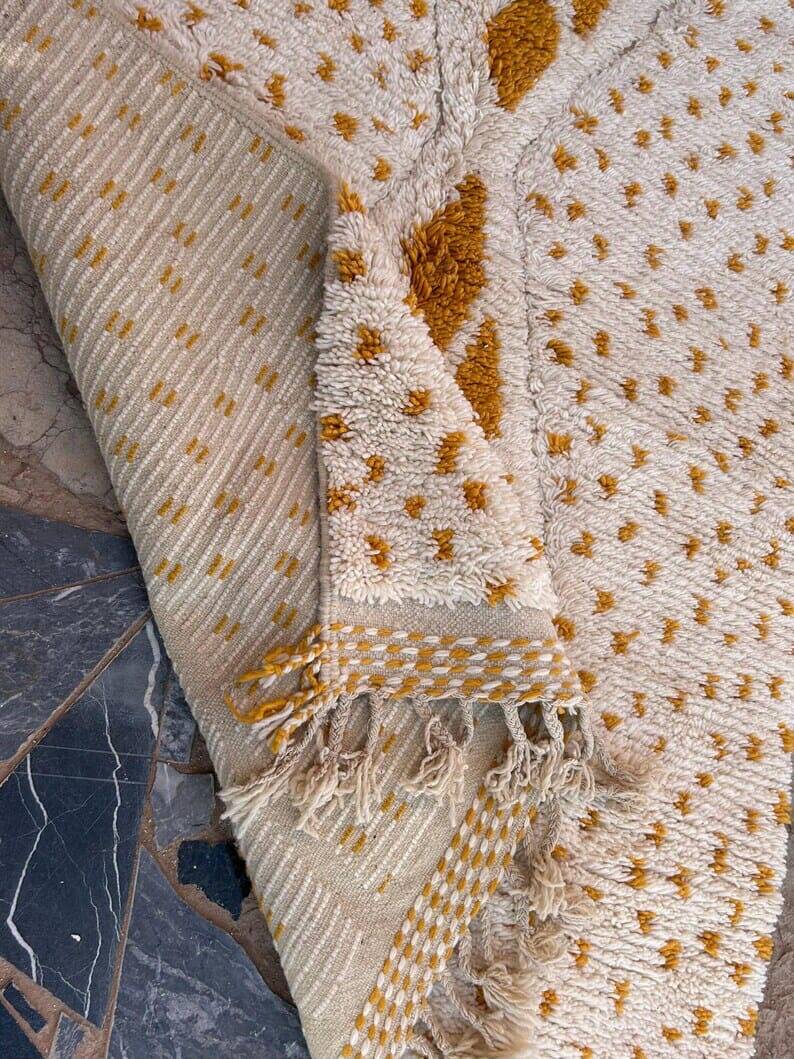 Handmade Beni Ouraine rug, size 200 x 300 cm