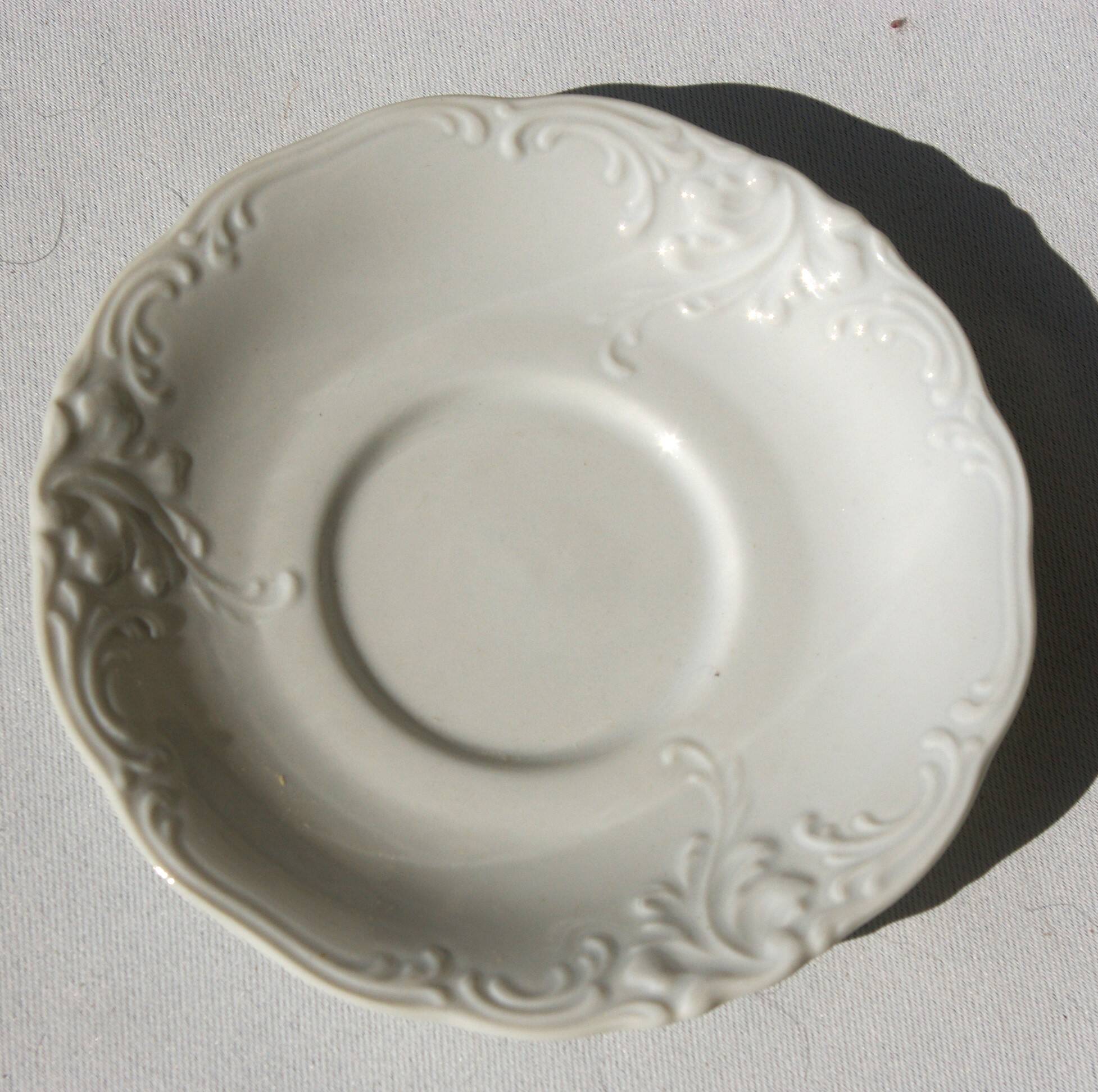 White Porcelain tea service with Louis XV reliefs WALBRZYCH