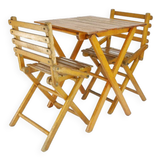 Petit salon de jardin