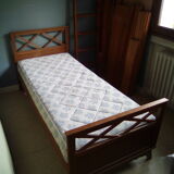 Lit vintage année 60 une place en bois massif clair