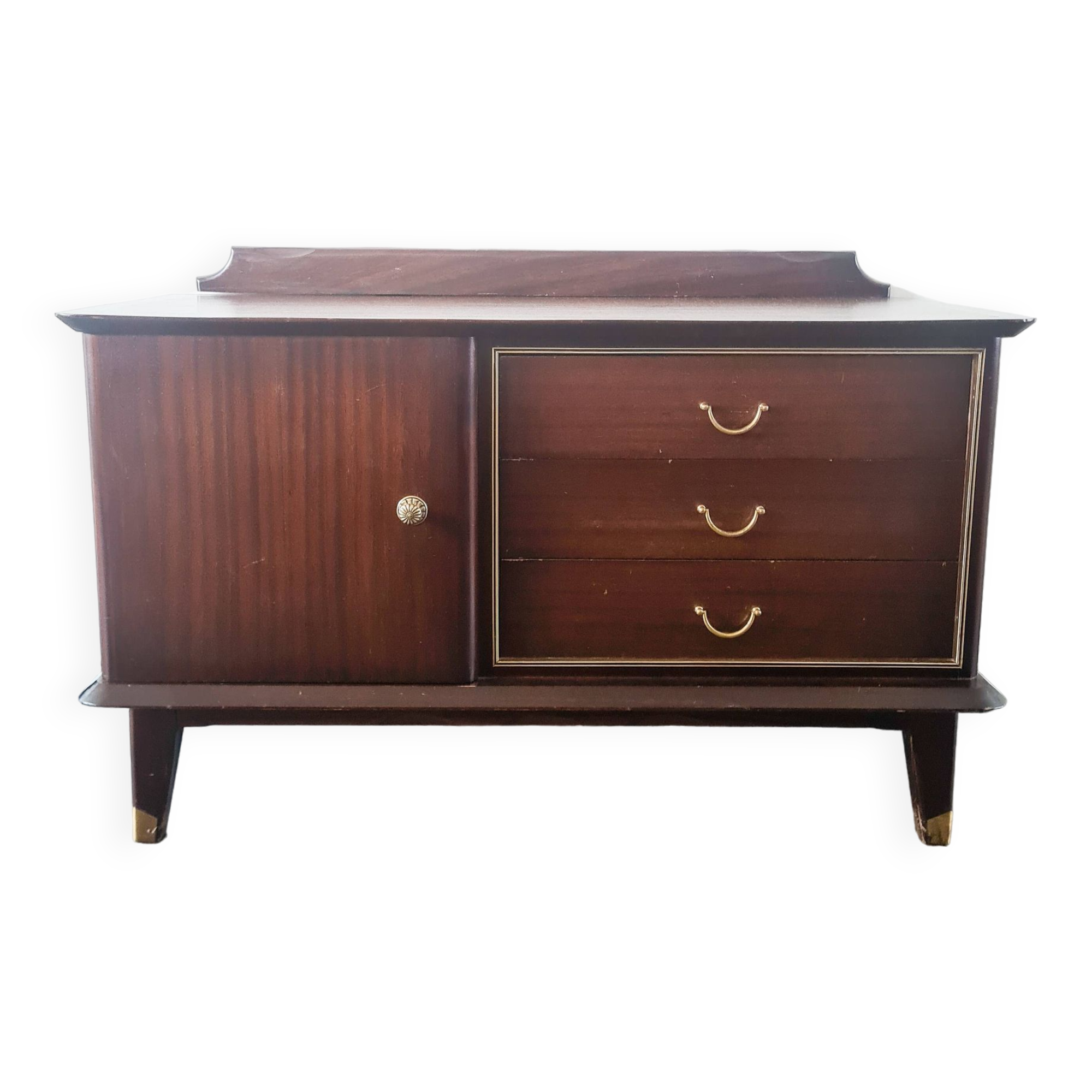 Enfilade en bois foncé et finitions laiton pieds compas