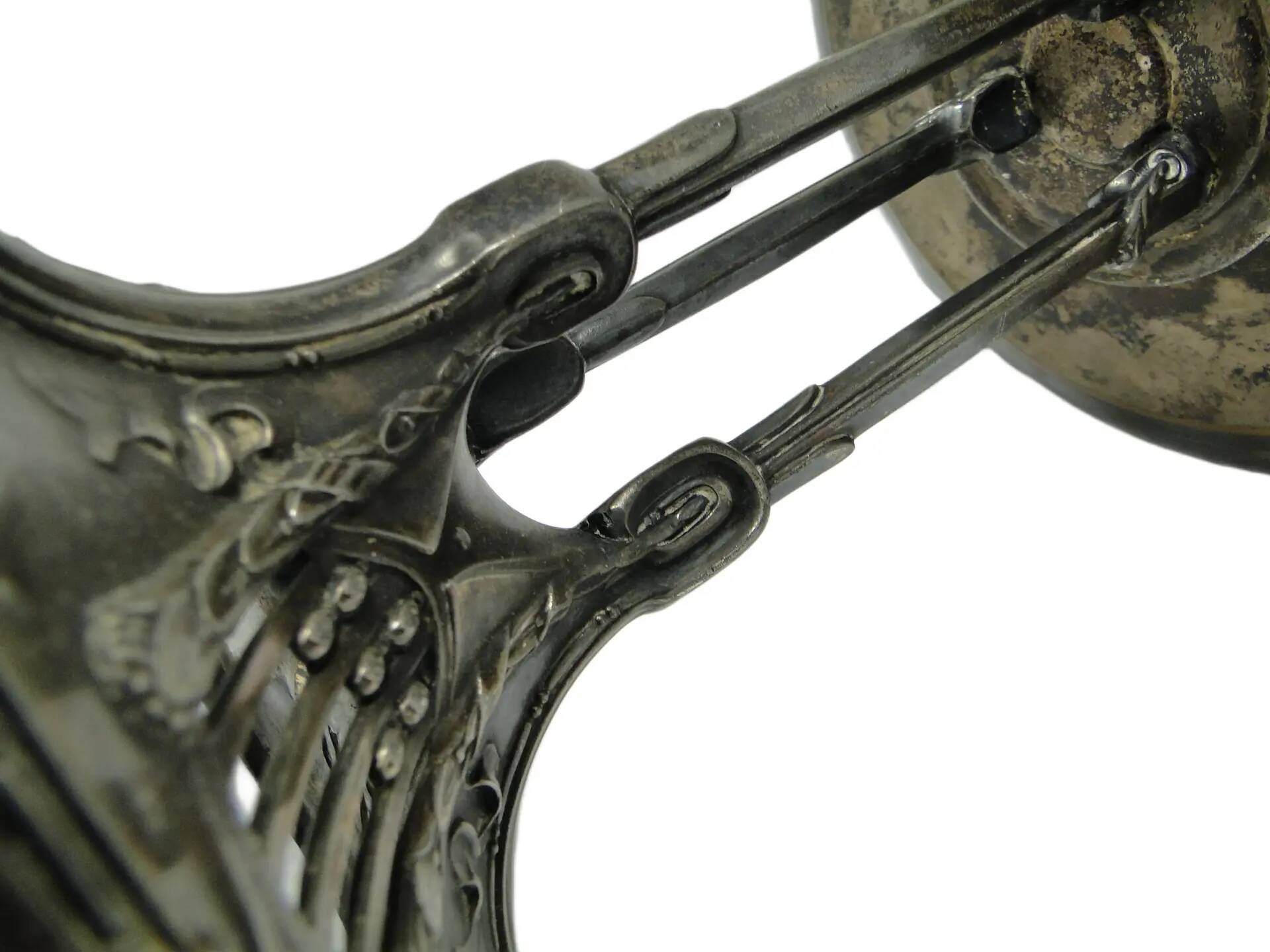 Art Nouveau centerpiece, glass, Quist, Germany, early 20th c.