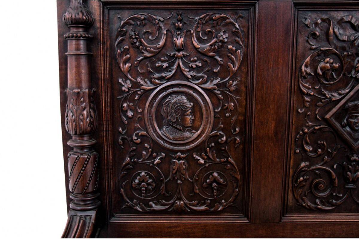 Box bench, France, around 1880.