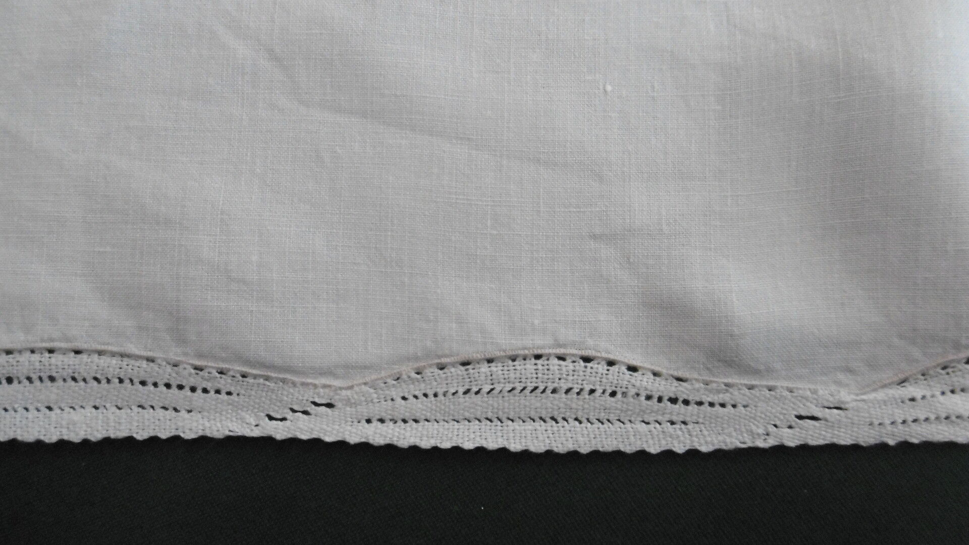 Hand-embroidered linen teacloth or overnappe