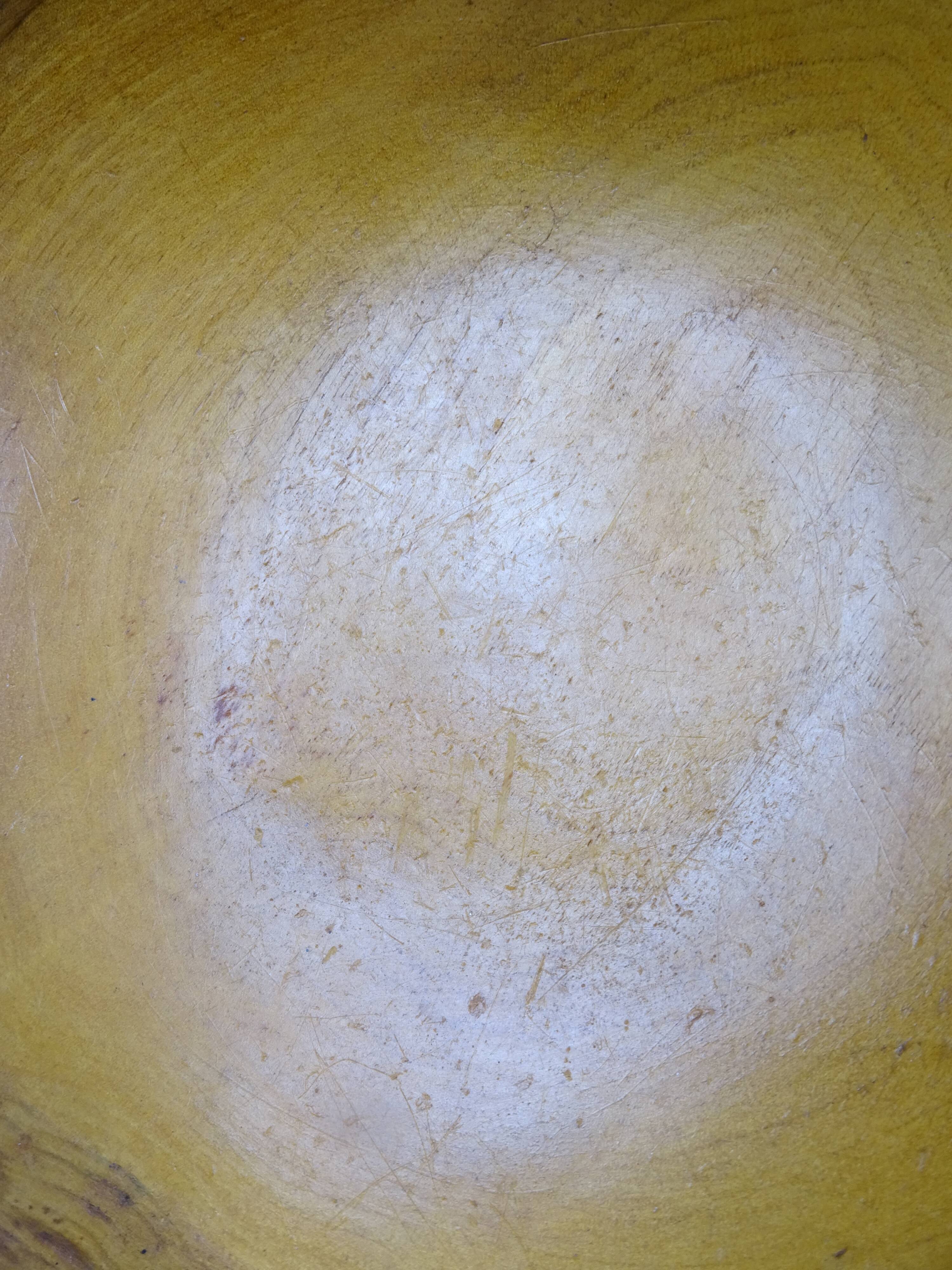 Wooden dish signed E - Circa 1960-1970