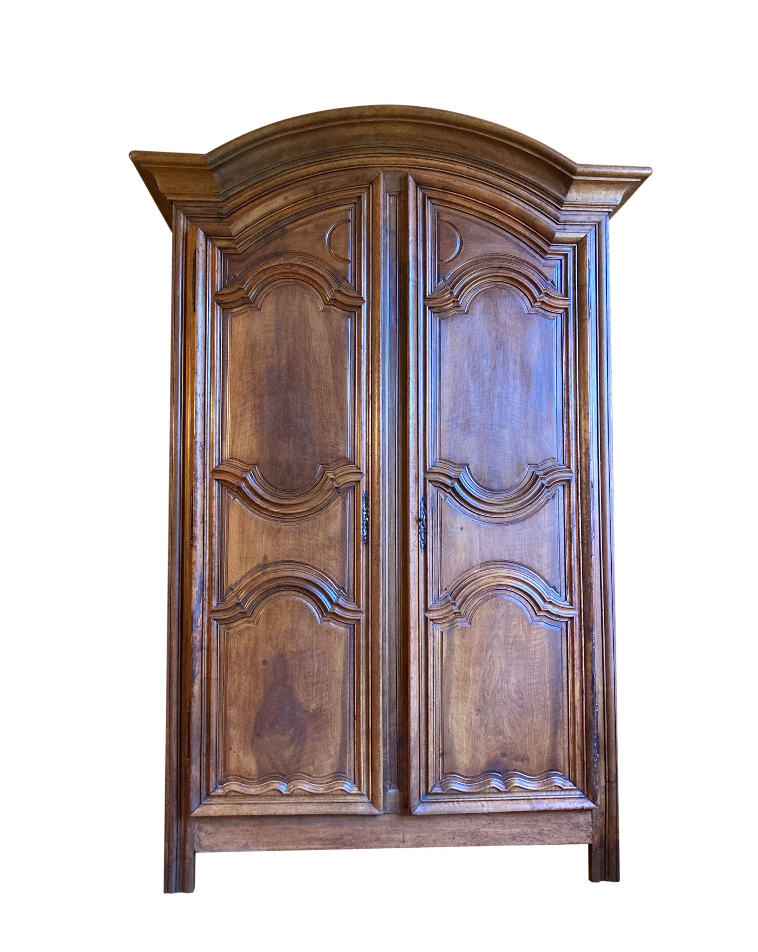 Versailles wardrobe in walnut, 18th century