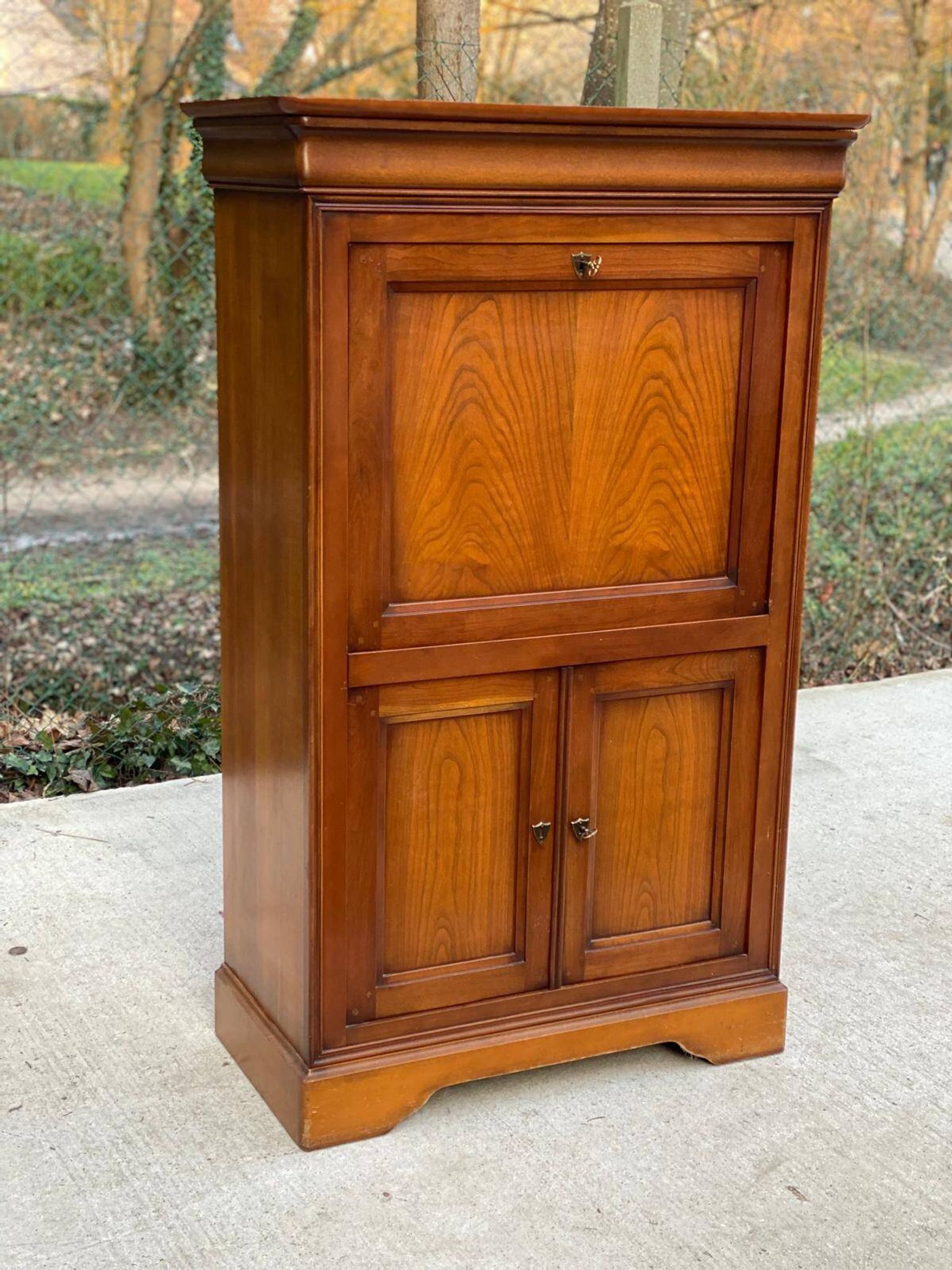 Louis Philippe secretary in solid wood with satin finish