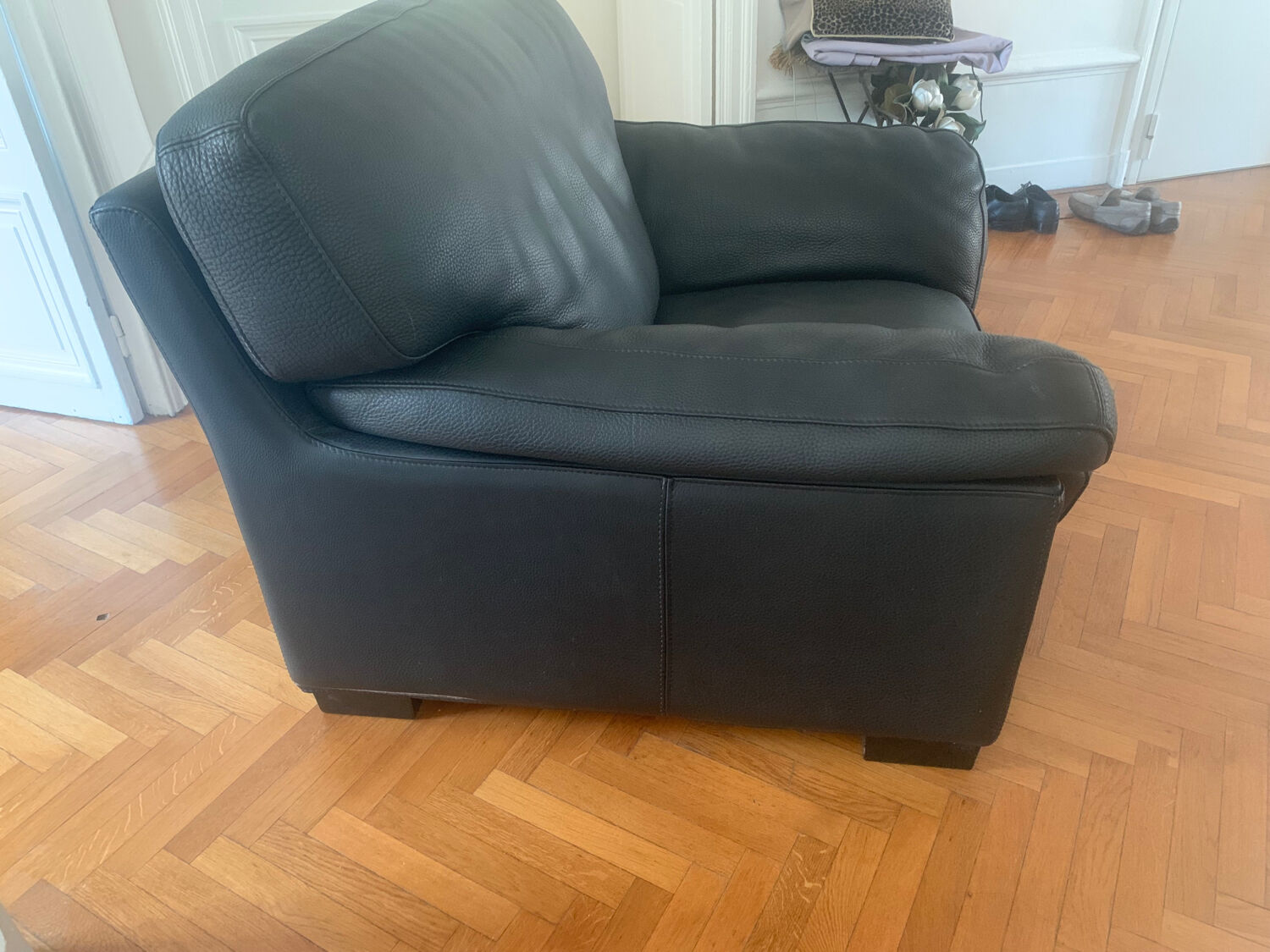 Roche Bobois leather armchair