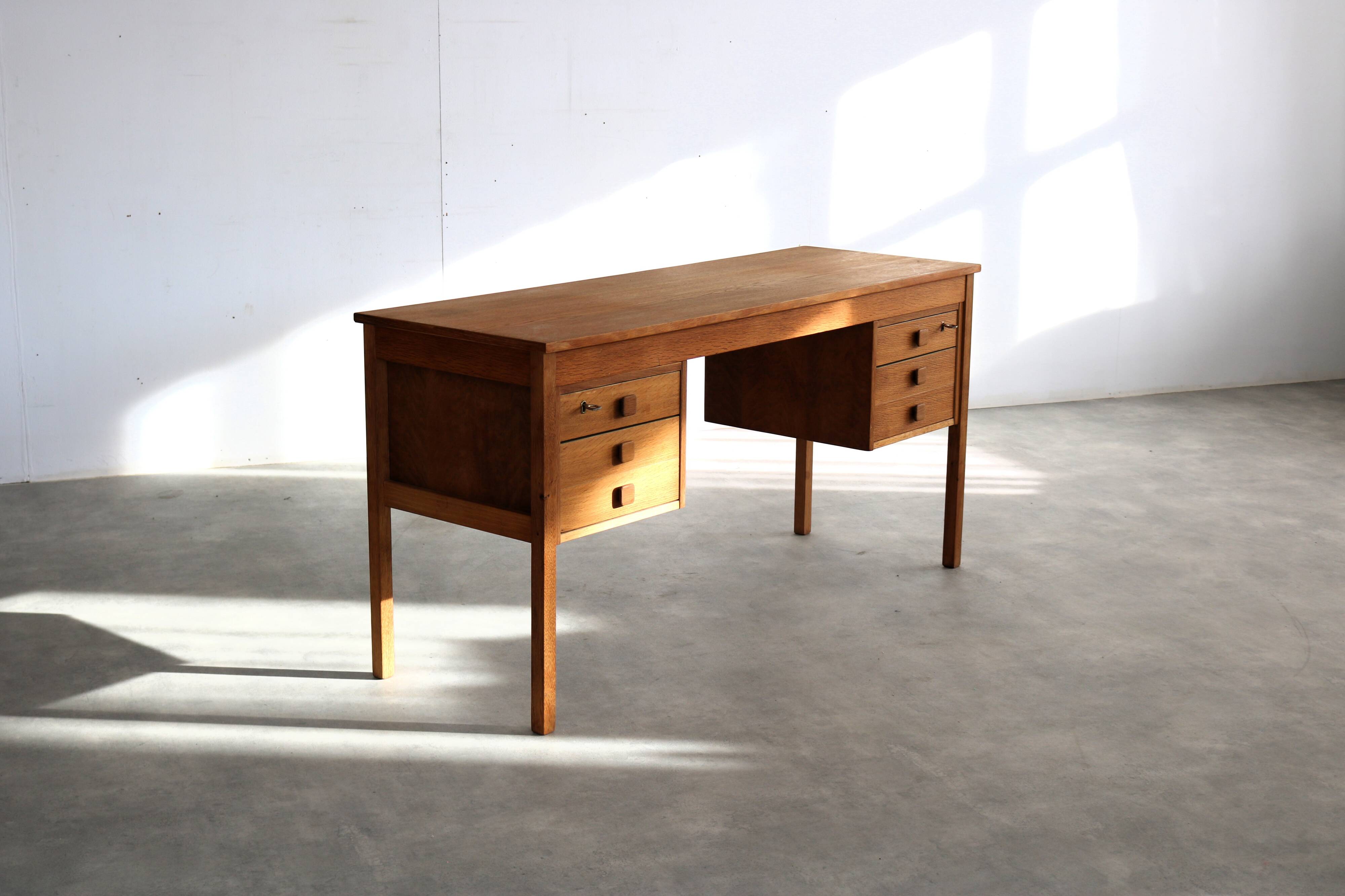 vintage desk | office | oak | 60s | danish