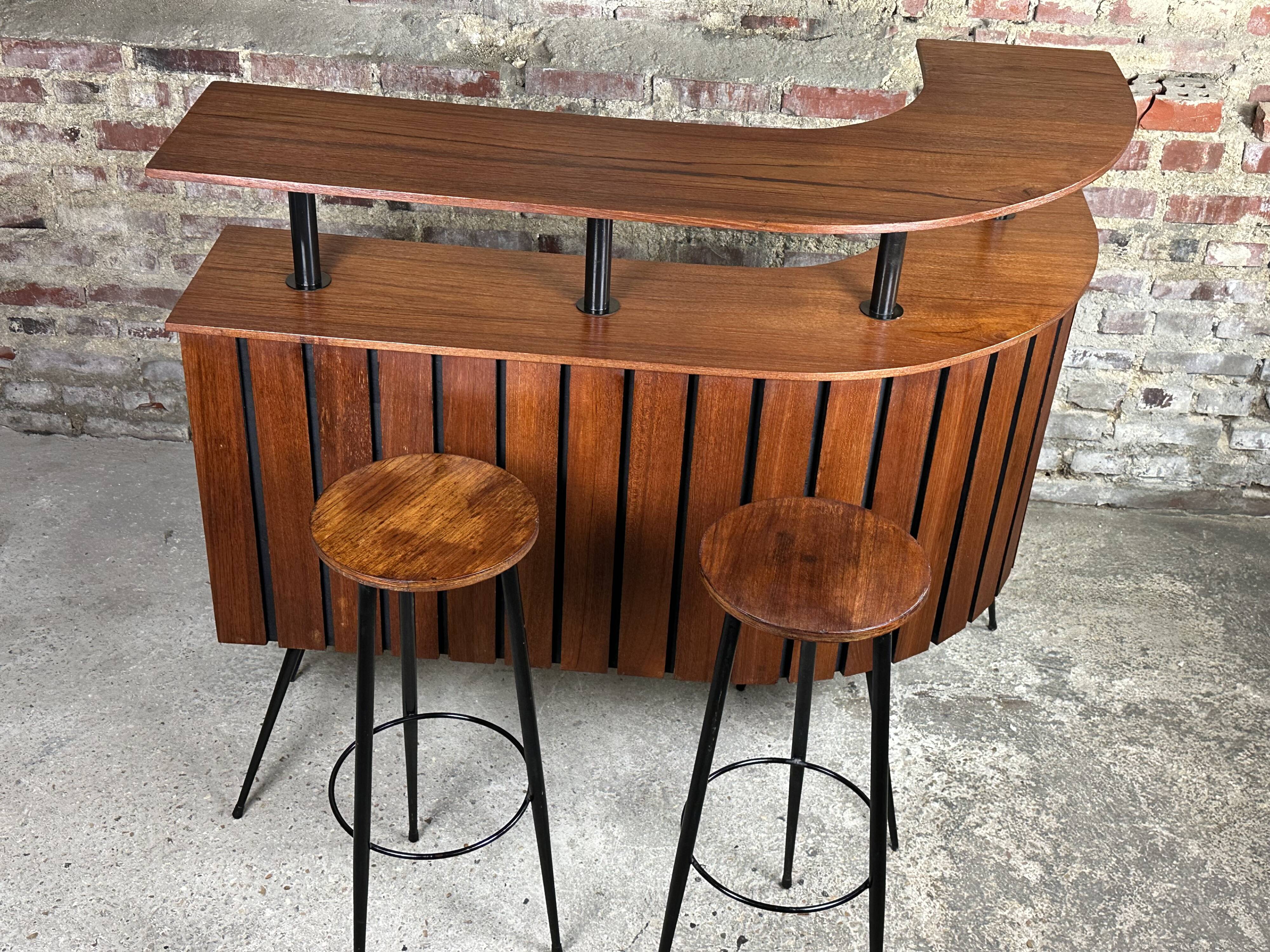 Cocktail bar in teak and metal and its 2 vintage stools 1950'S