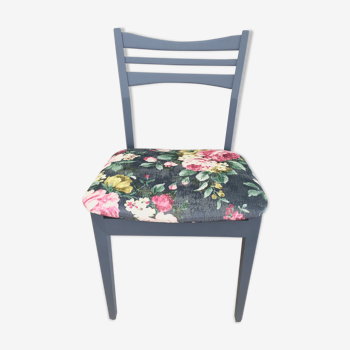 Blue Velvet Chair wooden flowers vintage effects!