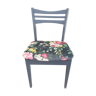 Chaise en bois bleue velours fleuri effets vintage