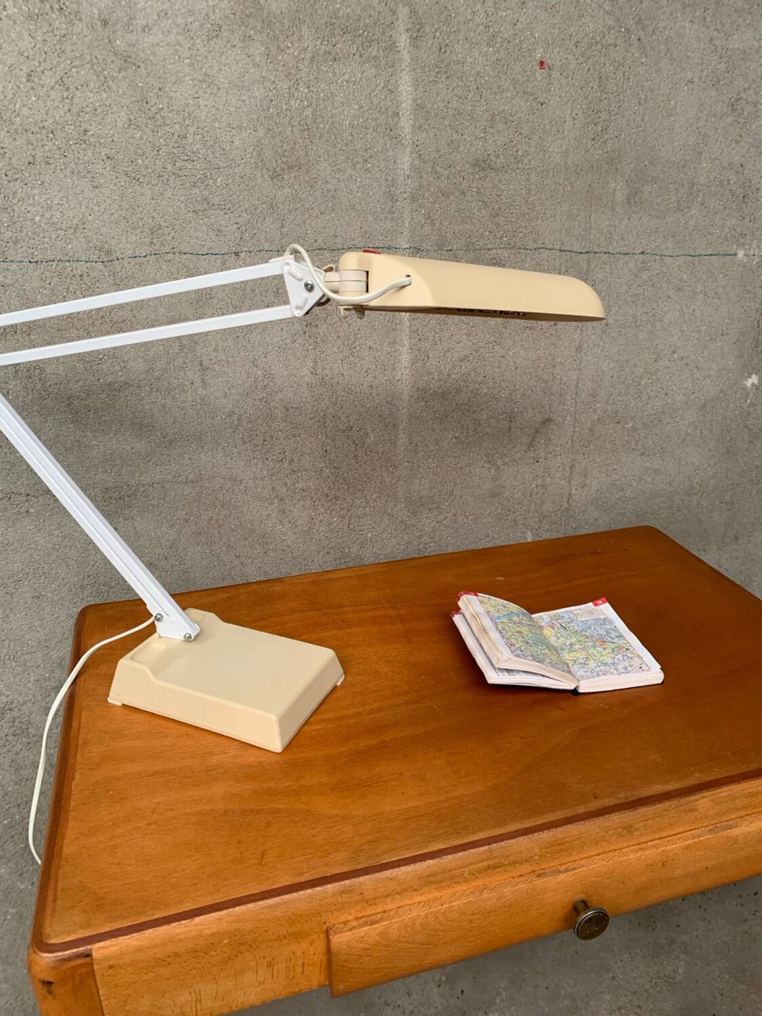 Lampe de bureau architecte articulée scandinave Lival