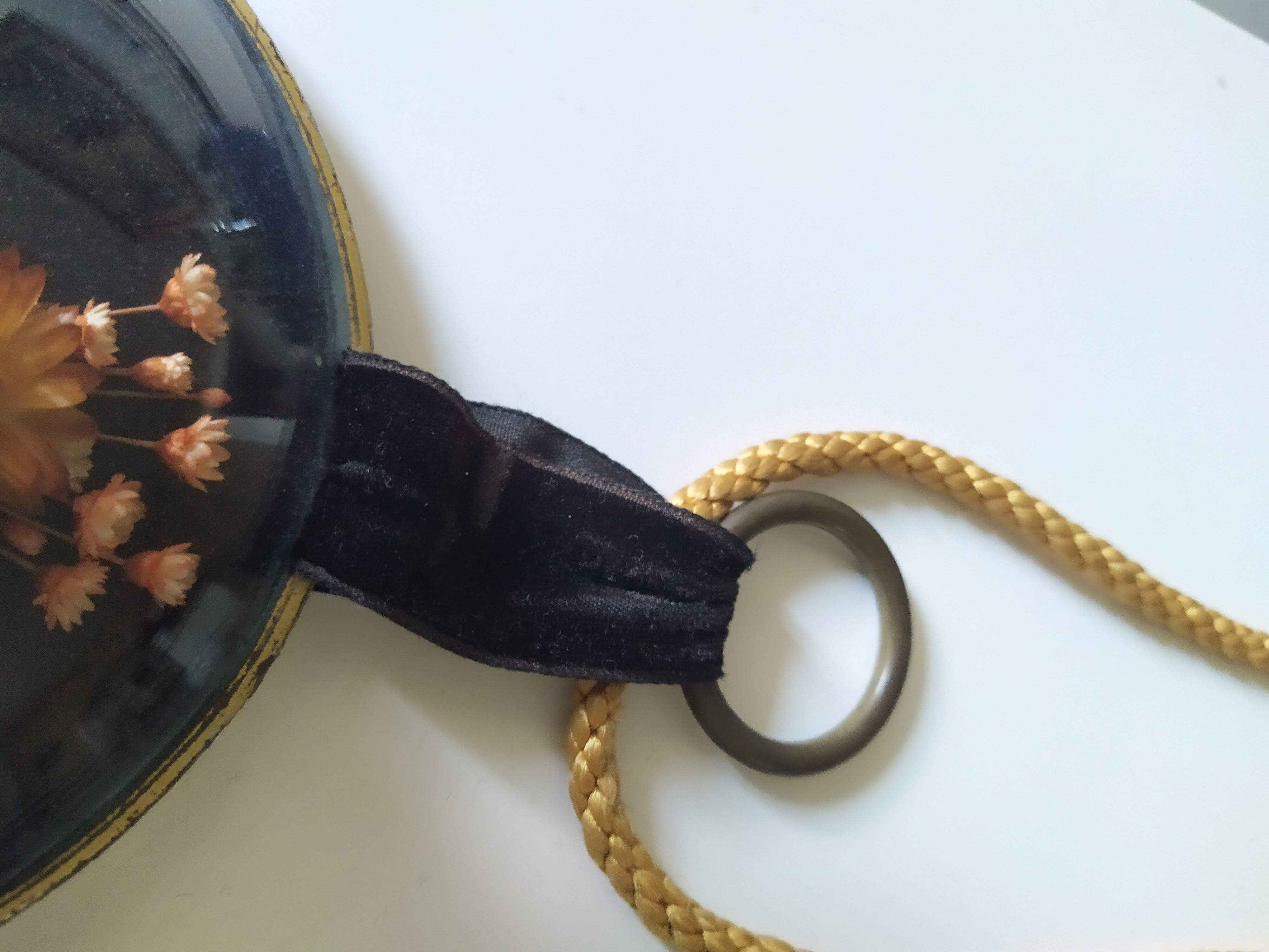 Curved oval frame of