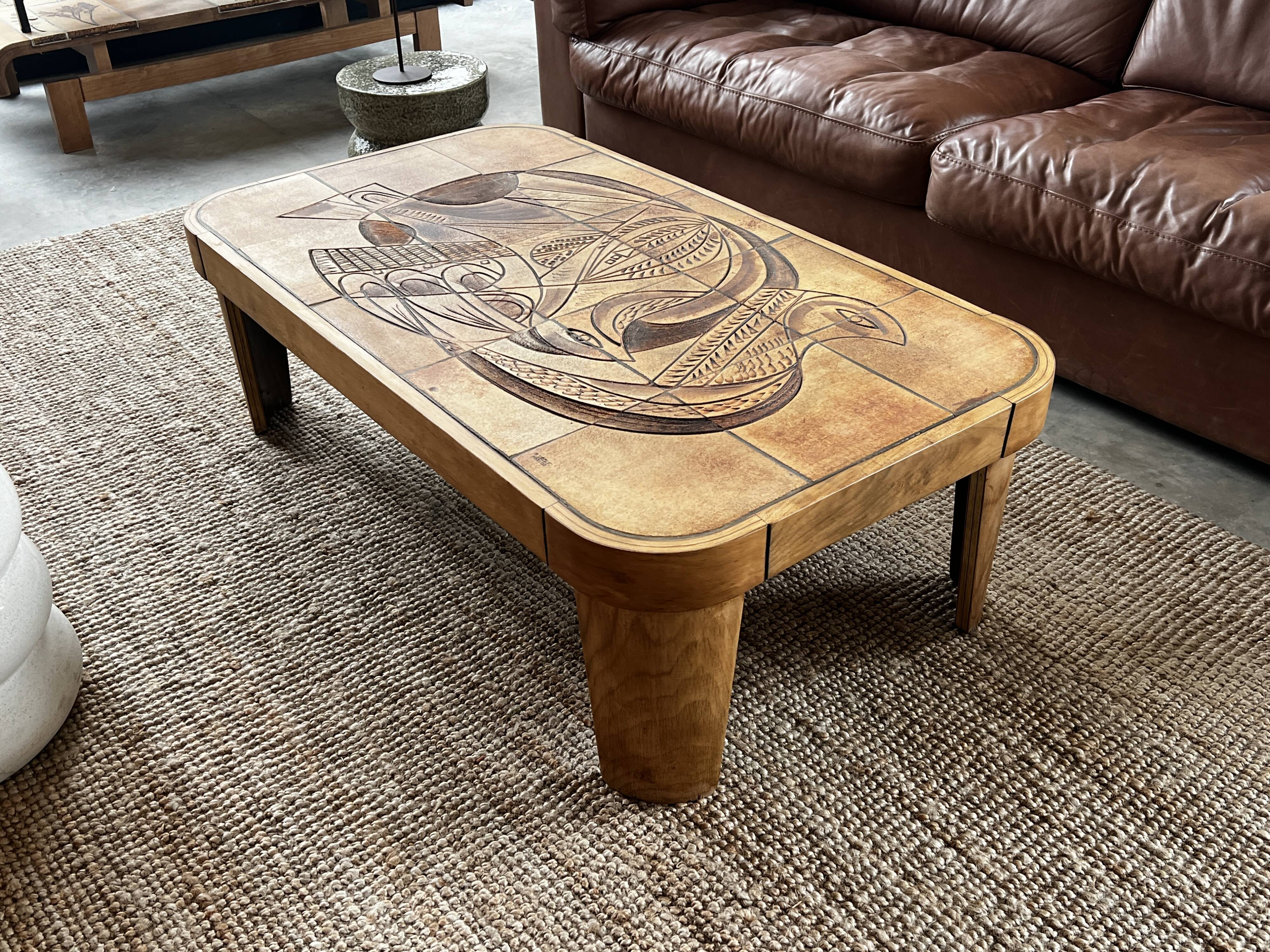 Table basse Raymonde Leduc modèle "Colombe" Vallauris 1960