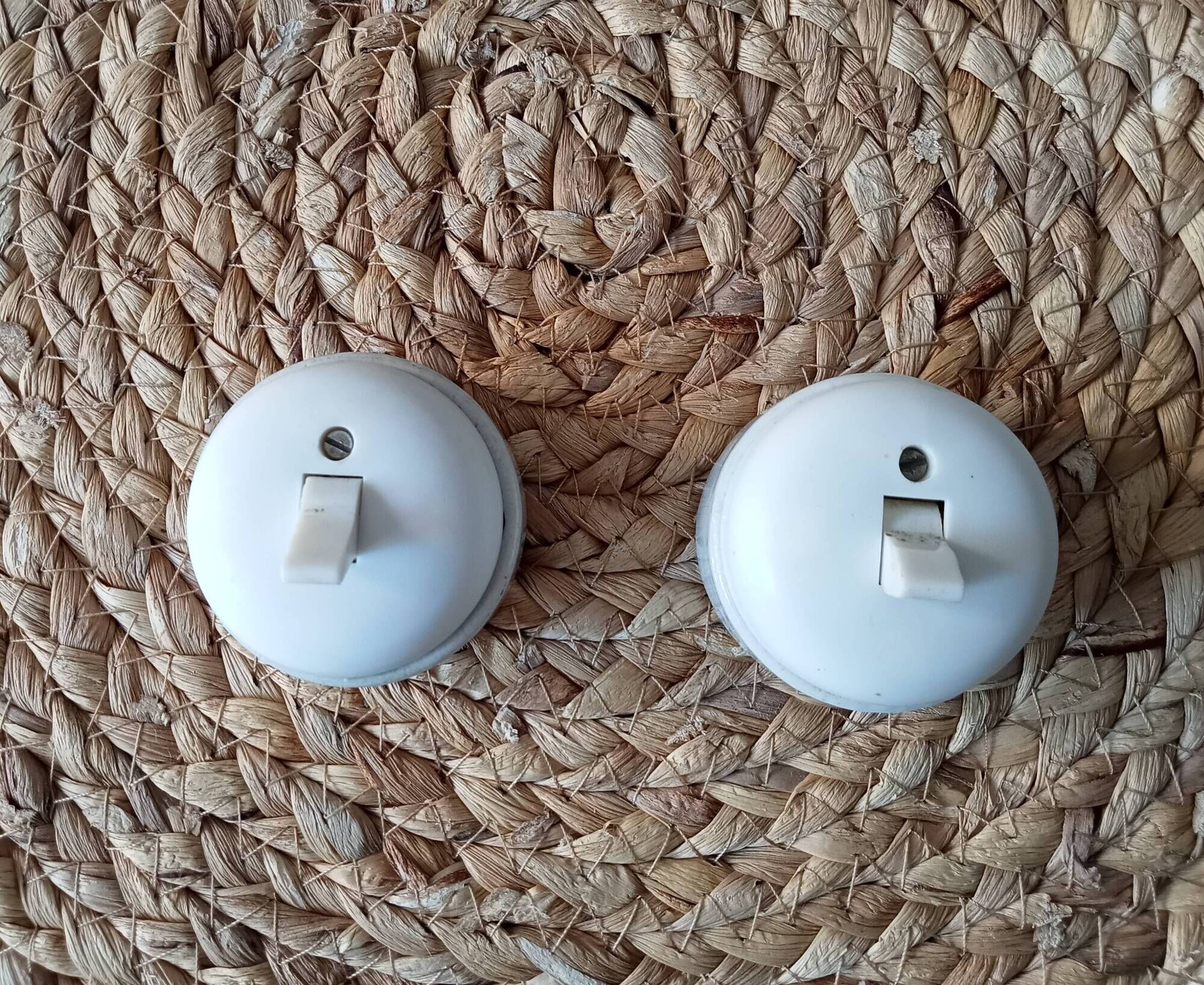 Set of 2 old two-way switches, porcelain and plastic, 50s/60s