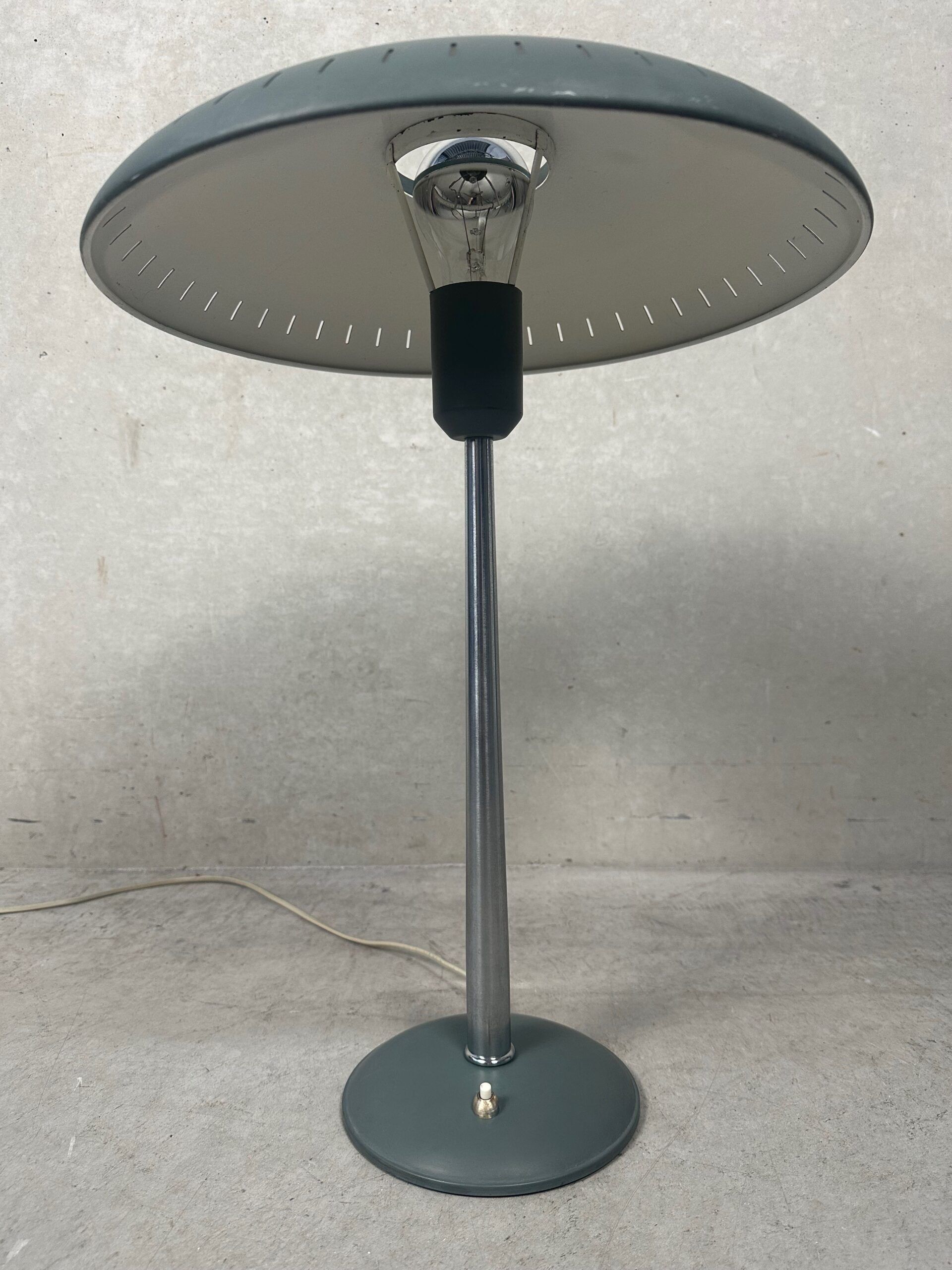 Vintage design 'Senior' table lamp – Louis Kalff
